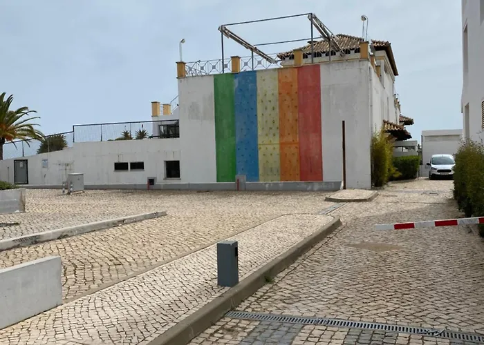 House Golden Club