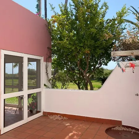 House Golden Club קבאנס דה טאבירה